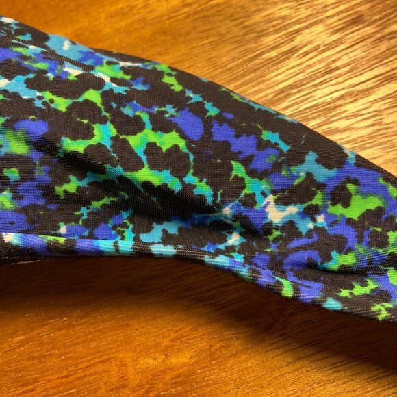 Speedo One-Piece Swimsuit 8 blue green abstract medium coverage - Picture 4 of 7